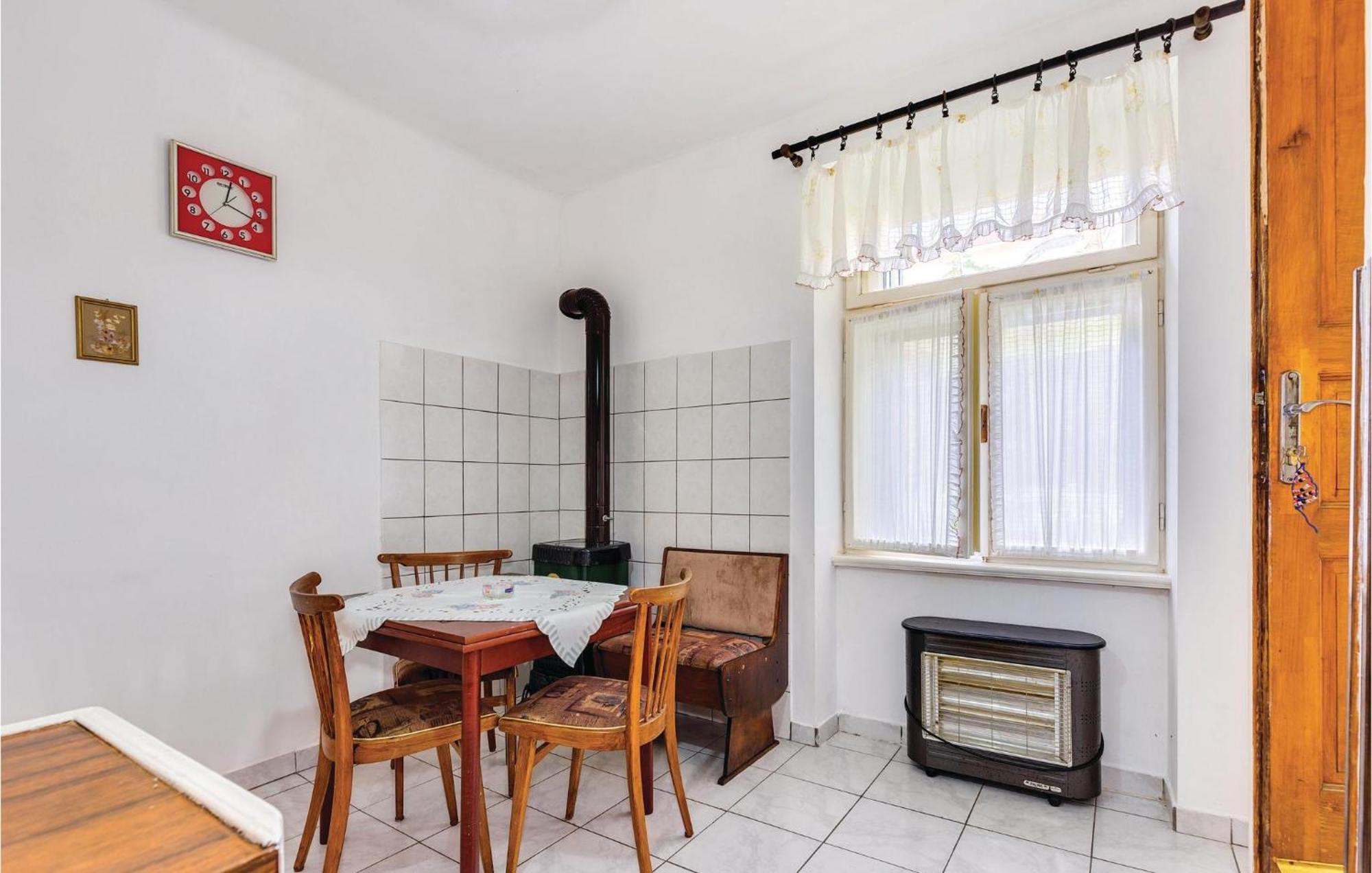 1 Bedroom Beautiful Apartment In บาการ์ ภายนอก รูปภาพ